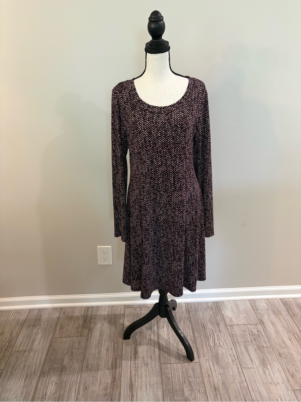 Karen Kane Long-Sleeve Scoop Neck Dress in Plum and Black